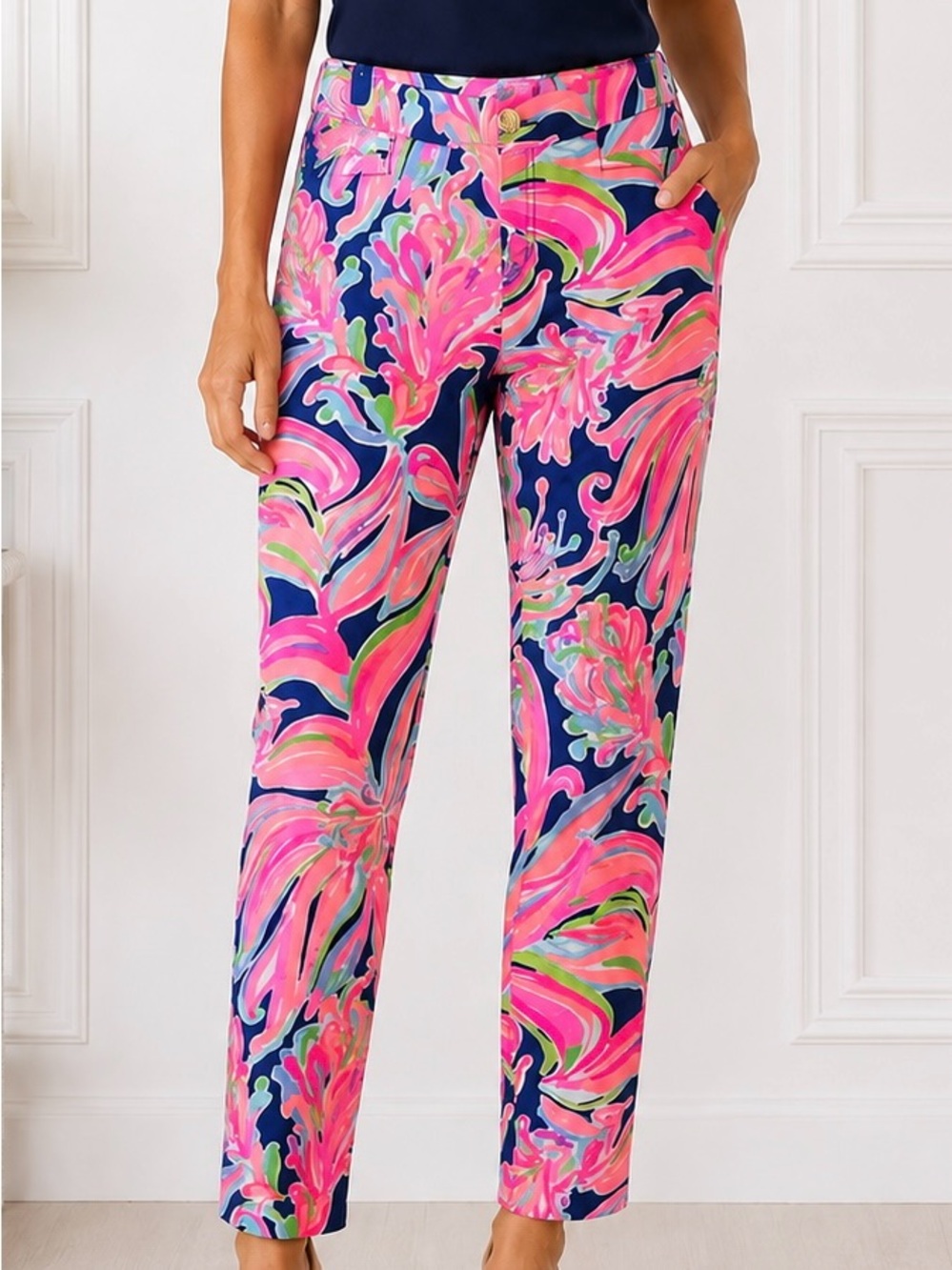 Lilly Pulitzer Carlow Pants Size 2 Pink & Navy Floral Straight-Leg Ankle Pants